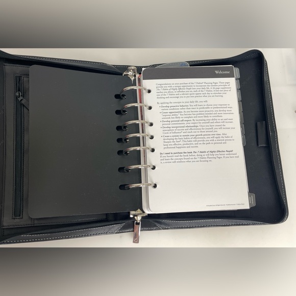 2009 Franklin Covey LEATHER Planner Organizer 7 Ring Insert Handle 10.25” UNUSED
